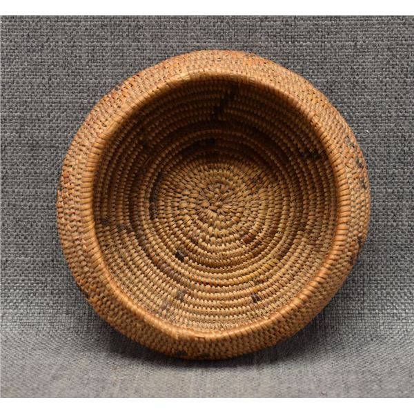 CALIFORNIA MISSION INDIAN BASKET