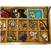 Image 3 : Vintage Jewellery Box With Assorted Brooches