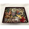 Image 1 : Tray Of Assorted Mixed Vintage Jewellery