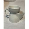 Image 2 : Vintage "Hastings, The Memorial" Porcelain Shaving Cup
