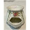 Image 2 : Vintage Porcelain Floral Themed Shaving Cup
