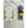 Image 2 : 2 Vintage Black Americana Collectibles: Rattle & Kitchen Hook