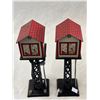 Image 2 : 2 Vintage Marx Tin Electric Train Watch Towers