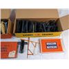 Image 2 : 4 Lionel Trains Items: Yard Set, Low Bridge Signal Set, & Trestle Set