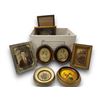 Image 1 : Assorted Vintage Frames And Prints