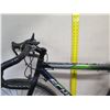 Image 8 : Schwinn Volare 1300 Black Men's Road Bike w/ Racing Handlebars