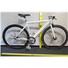 Image 1 : Ultralight 6061 White Men's Cruiser Bike