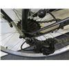Image 2 : Giant Escape Black Hybrid Bike w/ Back Basket