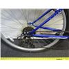 Image 2 : Huffy Rock Creek Blue Men's Mountain Bike w/ Back Rack