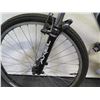Image 8 : Cannondale F300 Blue Mountain Bike