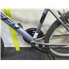 Image 8 : Huffy Rock Creek Gray Mountain Bike
