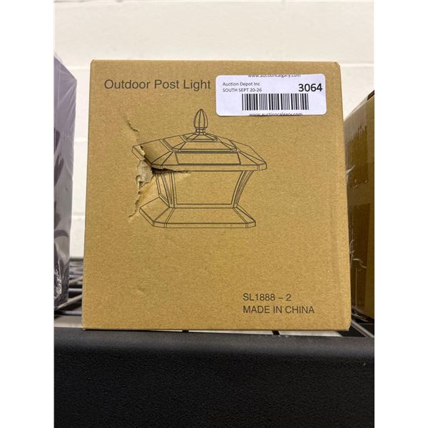 Outdoor post mountable solar light