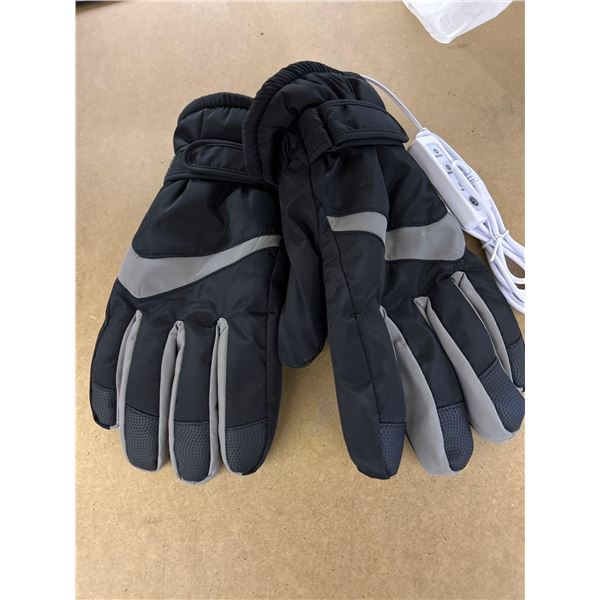 USB powered heated winter gloves