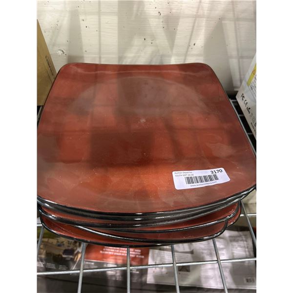 Lot of 6 Dinner Plates