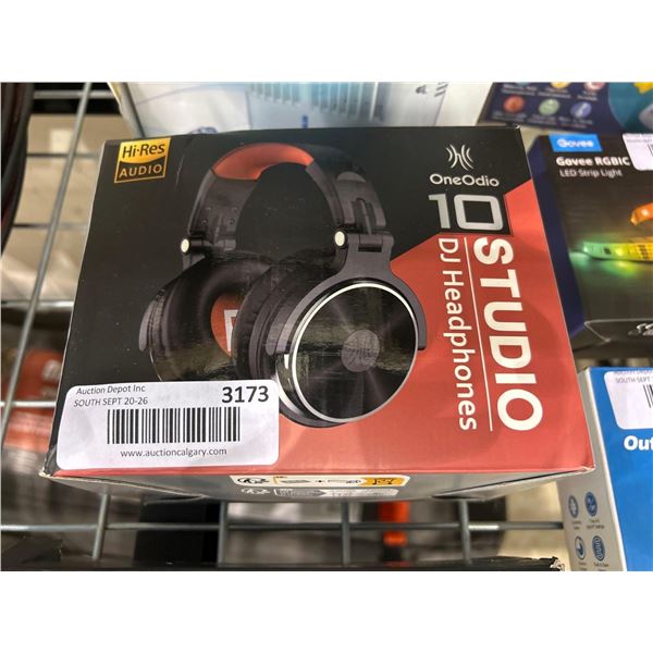 One Odio DJ Studio Headphones