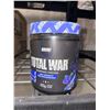 Image 1 : Redcon 1 Total War Pre-Workout Blue Raspberry 435g