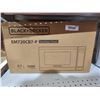 Image 2 : BLACK+DECKER EM720CB7 Digital Microwave Oven with Turntable Push-Button Door, Child Safety Lock, 700