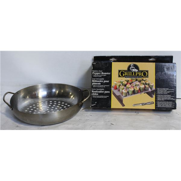 BBQ PEPPER ROASTER AND VEGETABLE GRILLING PAN