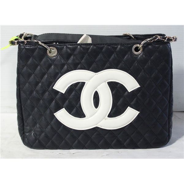 CHANEL HANGBAG REPRO QUILT LEATHER