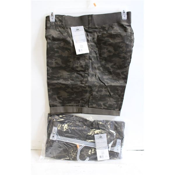 2 NEW PAIRS OF MENS LEVIS SHORTS SIZE 20W