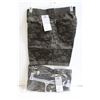 Image 1 : 2 NEW PAIRS OF MENS LEVIS SHORTS SIZE 20W