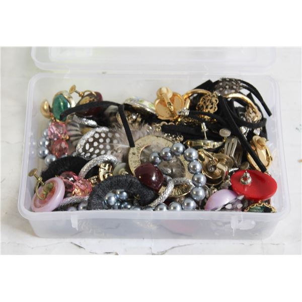ESTATE JEWELRY IN BOX TOGETHER-ESTATE