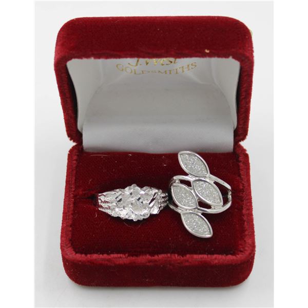 2 ESTATE RINGS IN BOX TOGETHER-ESTATE