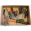 Image 1 : SCREWDRIVERS & HAMMER FLAT