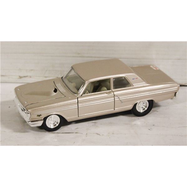 1964 FORD FAIRLANE THUNDERBOLT 1/24 SCALE
