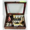 Image 1 : KEEPSAKES WOODEN CASE