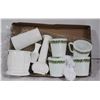 Image 1 : FLAT OF VINTAGE MILK GLASS