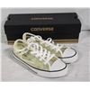 Image 1 : NEW CONVERSE CLEAR RUNNER - SIZE 2 YOUTH