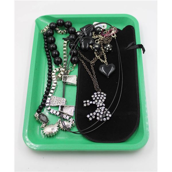 NEW GREEN TRAY WITH 4 NEW JEWELRY PIECES - RETAIL