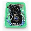 Image 1 : NEW GREEN TRAY WITH 4 NEW JEWELRY PIECES