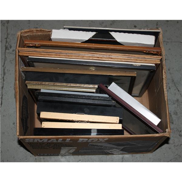 ASSORTED BOX OF PRINTS