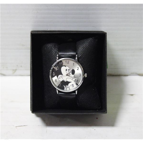 NEW DISNEY MICKEY MOUSE WRIST WATCH WITH LEATHER