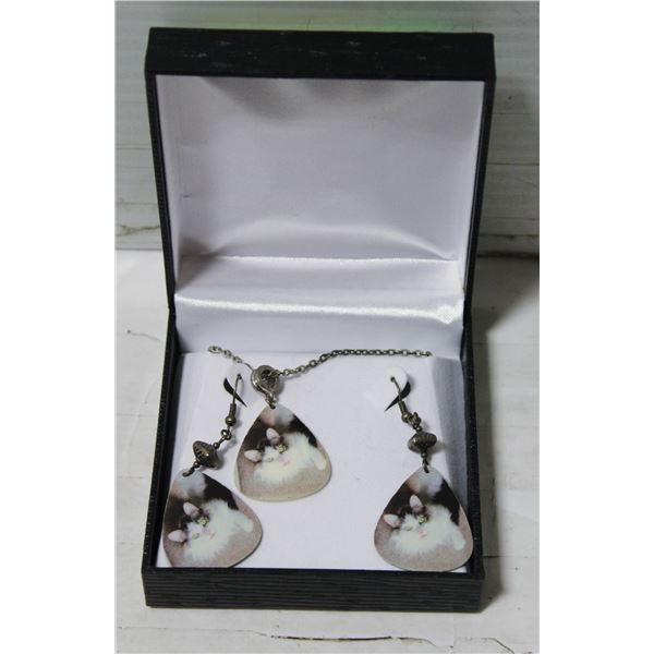 SET OF KITTY CAT GUITAR PICK EARRING & NECKLACE