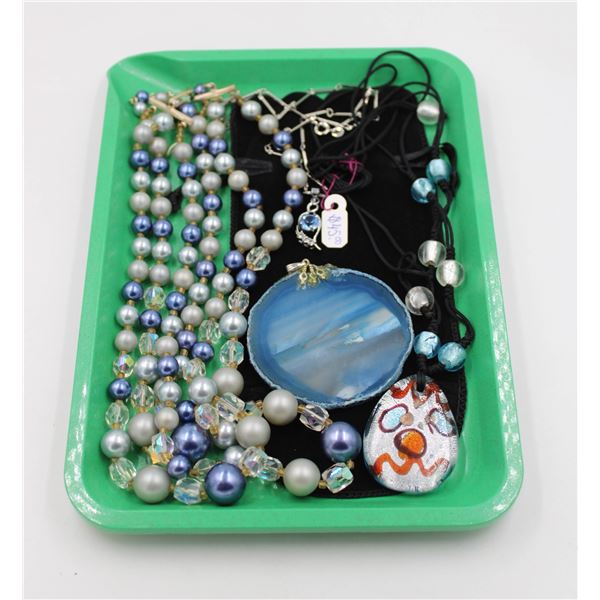 NEW GREEN TRAY WITH 4 NEW JEWELRY PIECES - RETAIL