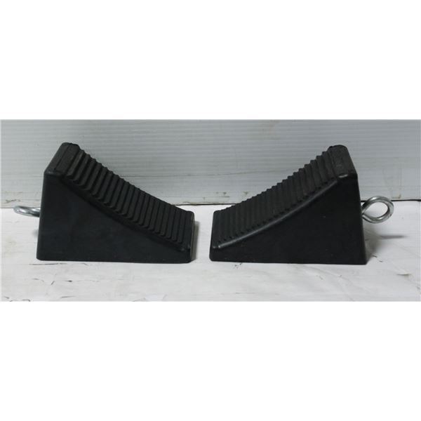 RUBBER TIRE WEDGE/BLOCKS (2)