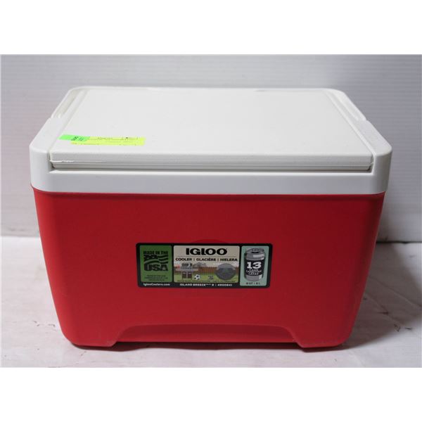 IGLOO BRAND 8L "ISLAND BREEZE" COOLER