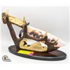 Image 1 : DECORATIVE HUNTING KNIFE ON A STAND, FROM