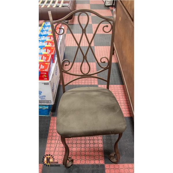 METAL AND GLASS TABLE H-30.5" WITH 4 CHAIRS