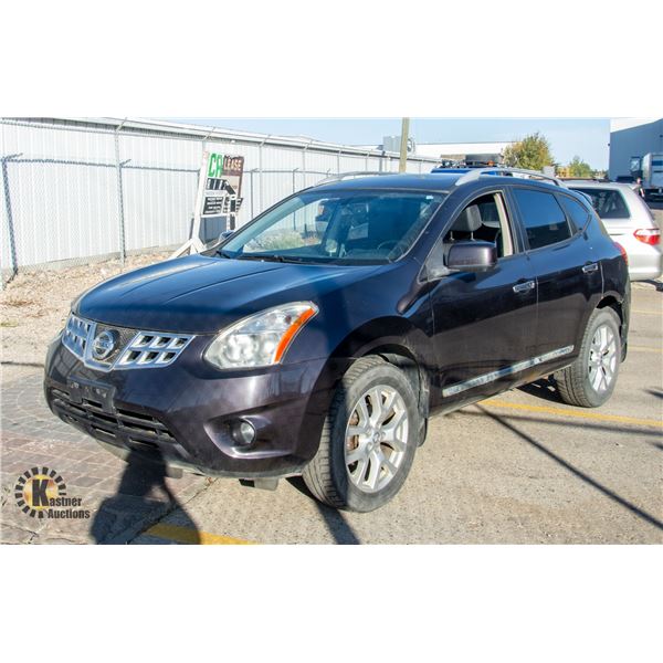 2013 NISSAN ROGUE S