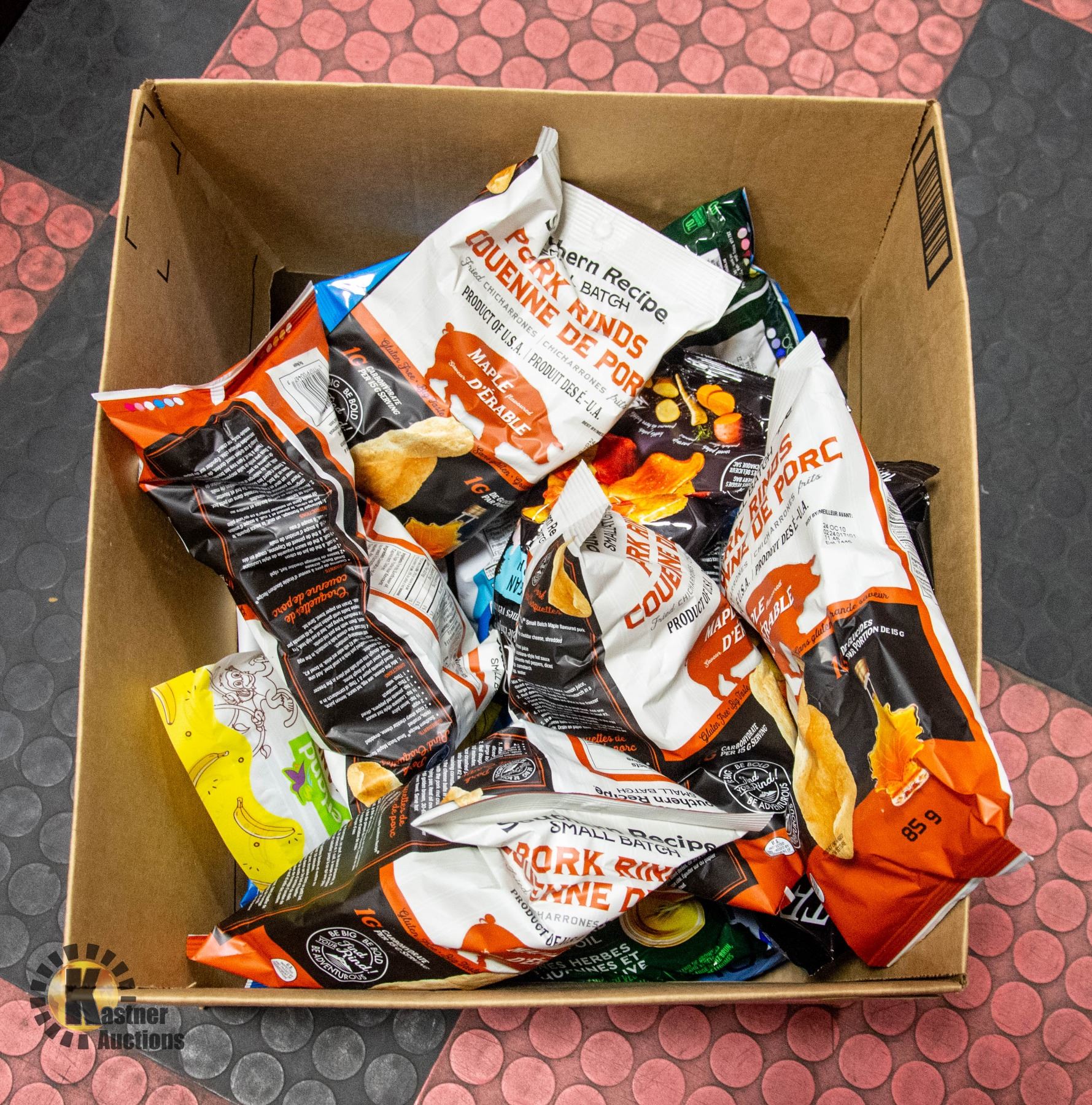 Box Cips LARGE BOX OF CHIPS AND CRISPY MINIS