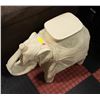 Image 1 : WHITE ELEPHANT PLANT STAND