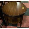 Image 1 : WOOD SIDE TABLE 2' X 21"