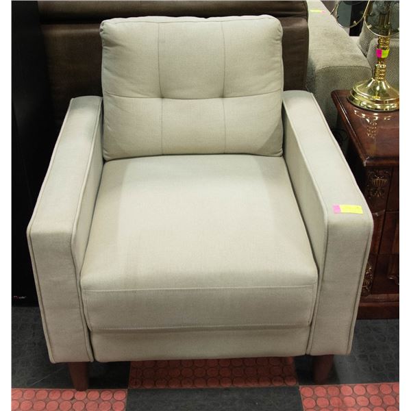FABRIC ARM CHAIR 31" X 29" X 33"