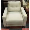 Image 1 : FABRIC ARM CHAIR 31" X 29" X 33"