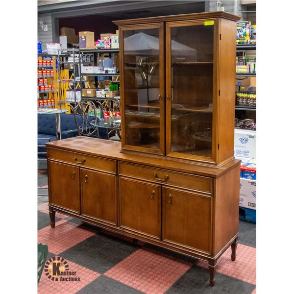 VINTAGE LIGHTED DISPLAY CABINET 19" X 14" X 6'