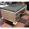 Image 2 : HOLLYWOOD SWANK DESK IN PEARL CAVIAR